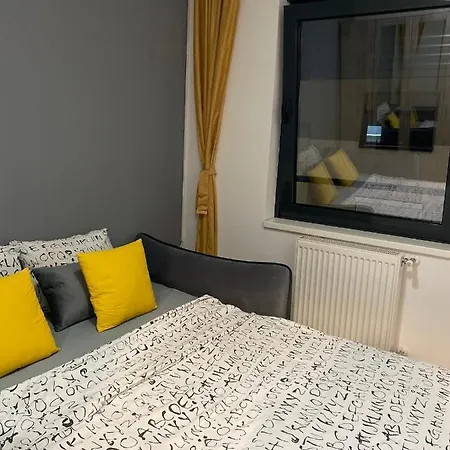 Family , Free Parking Daire