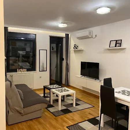 Family , Free Parking アパート