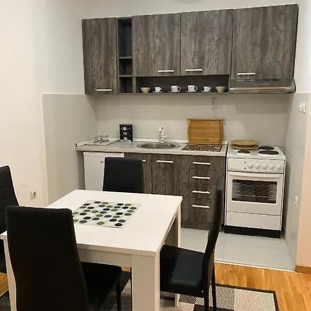 Family , Free Parking Ni